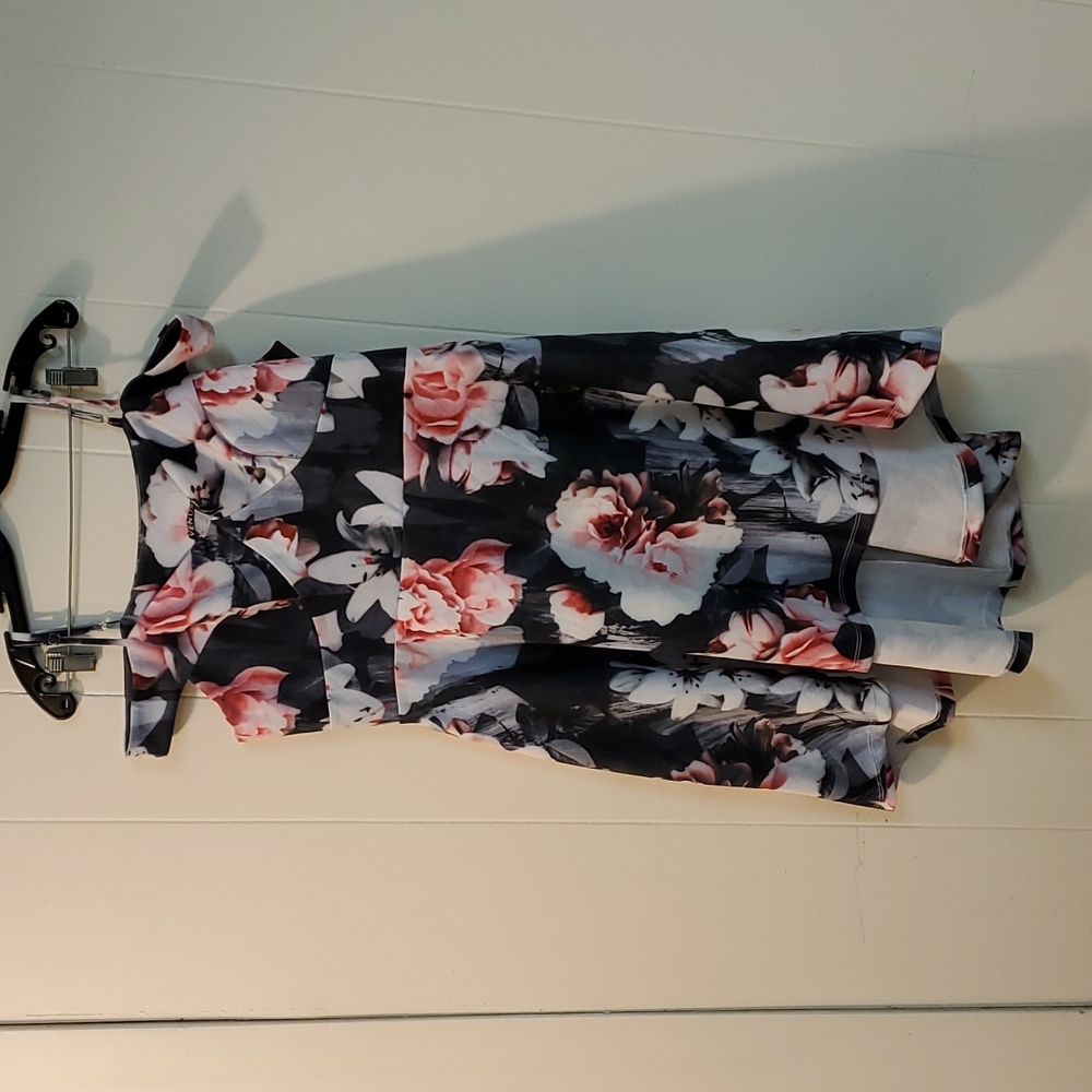 Venus Cold Shoulder Floral Dress XL
